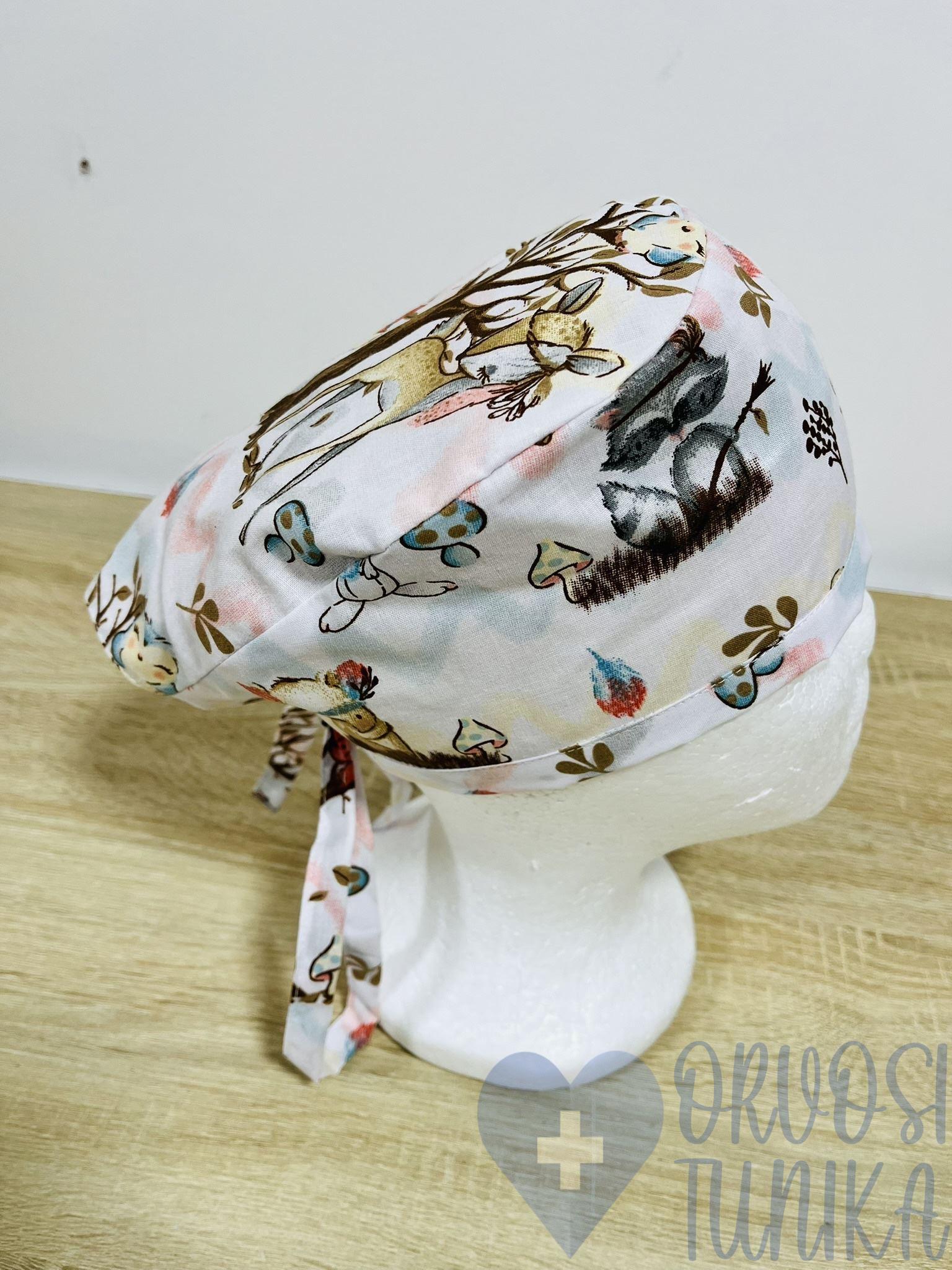 mintás Műtős sapka - bézs erdei állatos