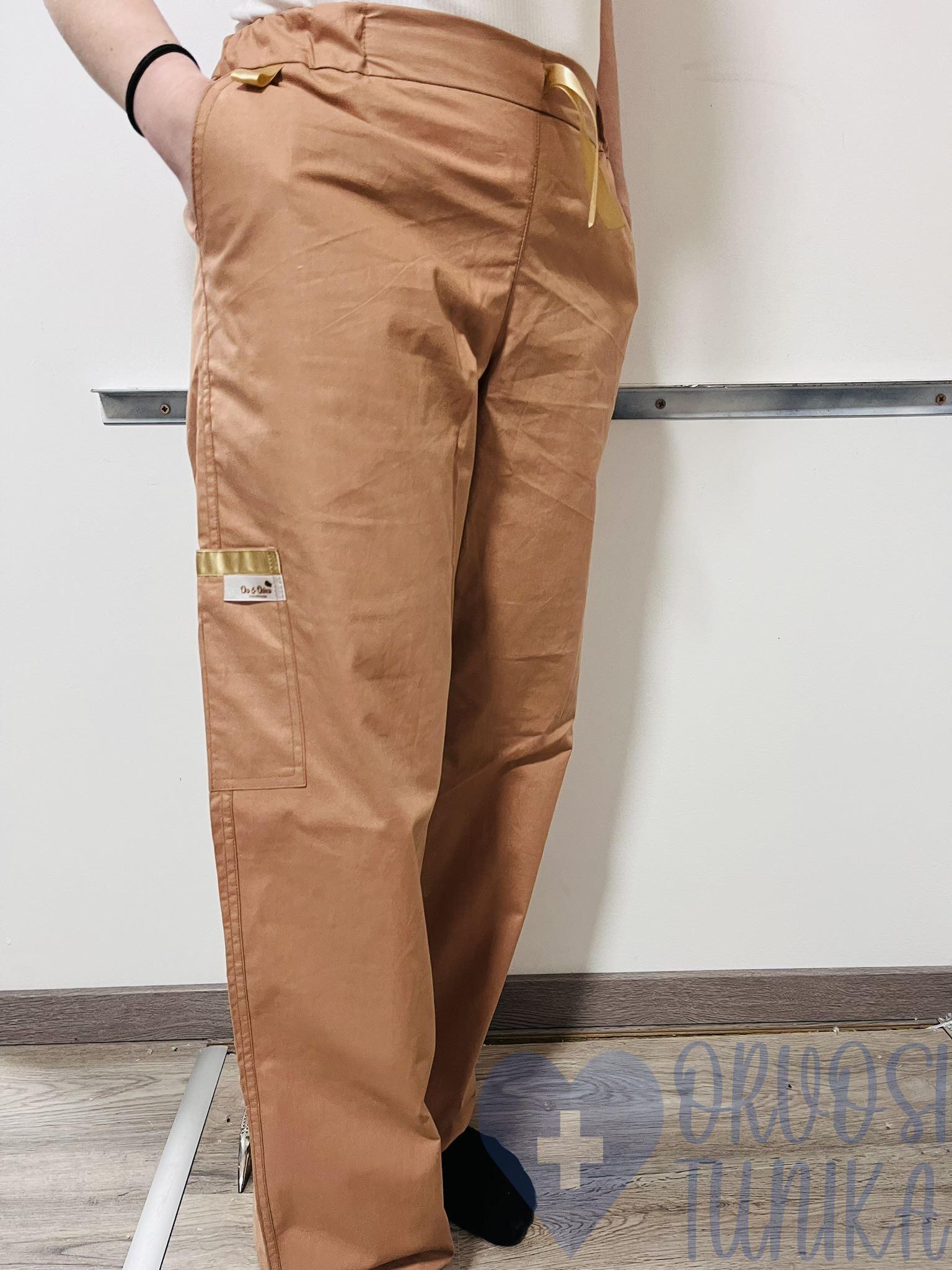 egyszínű kávébarna orvosi nadrág