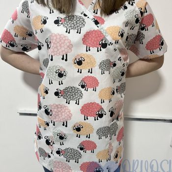 mintás Orvosi-Nővérke tunika - púder-szürke bárányos