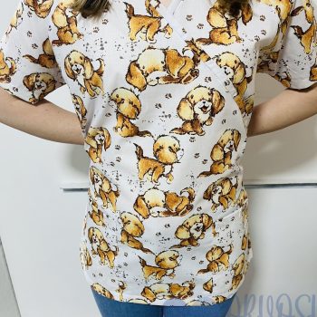 mintás Orvosi-Nővérke tunika - Fehér alapon ugató kutyás